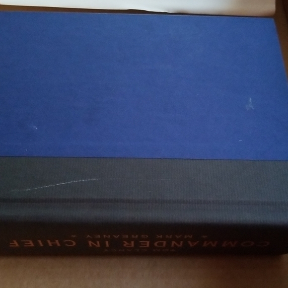 Tom Clancy Commander In Chief Hardcover Book - Picture 8 of 8